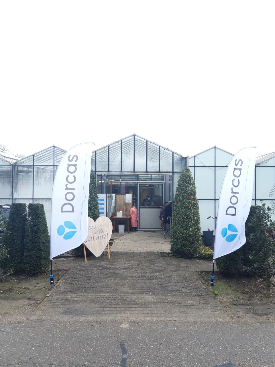 Kringloop in brakel van dorcas