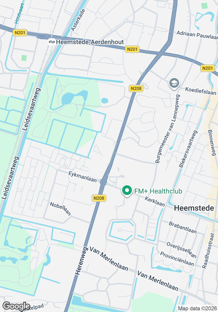 Een foto van de ingang van de Dorcas Winkel in Heemstede, gelegen aan de N208, met zicht op de winkel en omgeving.