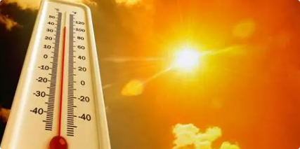 Thermometer bij hoge temperaturen onder een felle zon, symbool voor hitte en klimaatverandering, relevant voor humanitaire hulp en armoedebestrijding door Dorcas.