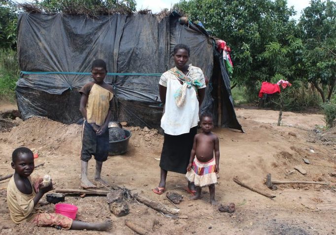 Mozambique child idai orkaan schade