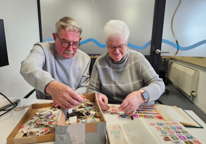 Postzegelverzamelaars Bert en Tineke